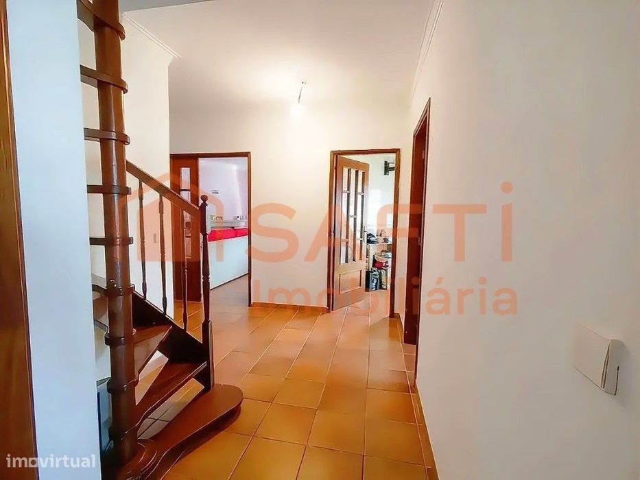 Apartamento T2+1 Duplex com Terraço e Garagem