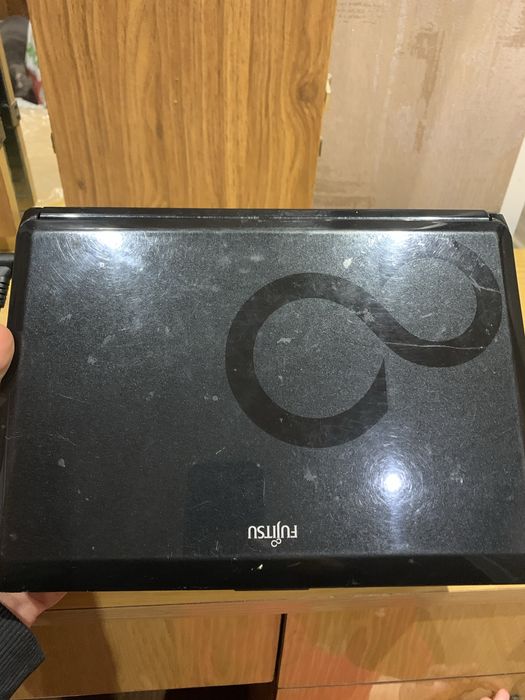 Продам нетбук