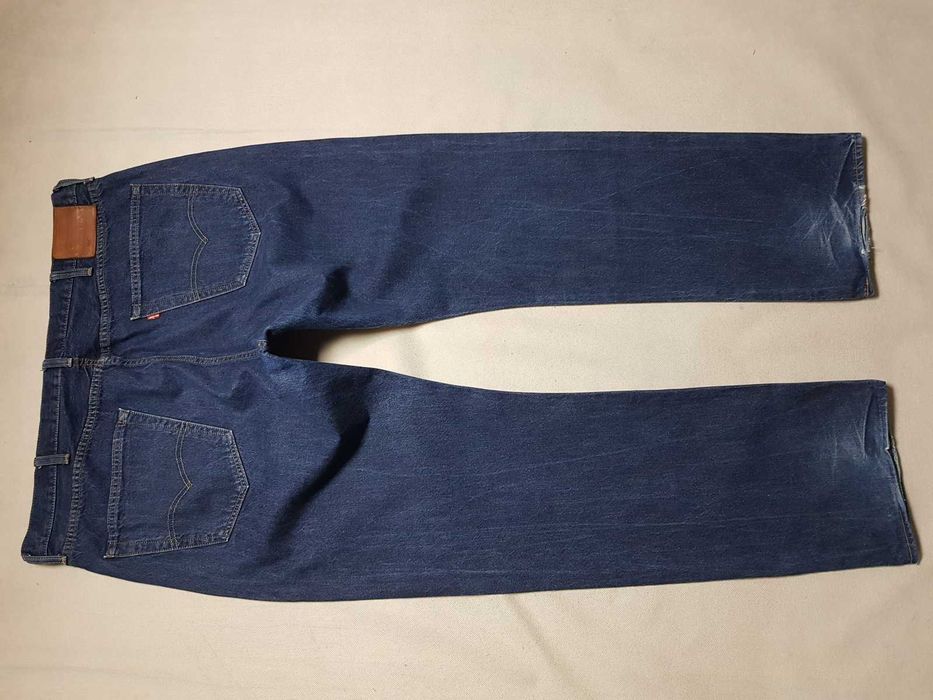 LEVI'S - 501 roz. W42L34 (42X32) pas 110 cm  (przetarte doły) ^