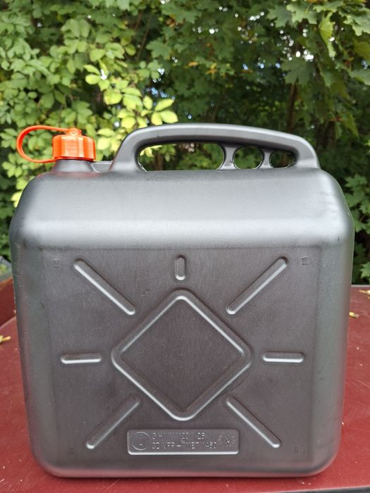 Kanister 20 l.      .