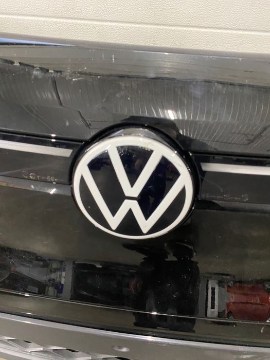 Бампер на volkswagen id 4 Зборі