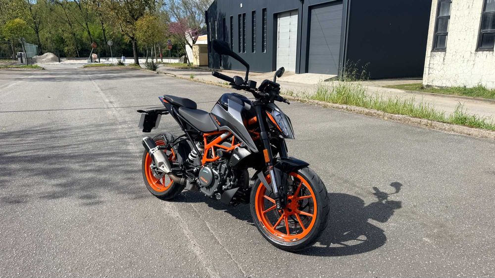 Selling KTM DUKE 390