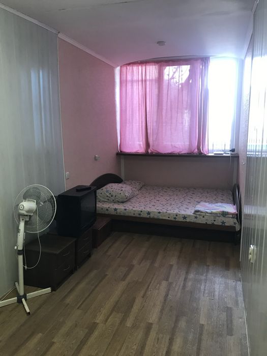 Домик (курень) 2 поверхи 50 м від моря(1 хвилина) ВІЛЬНО З 23.08