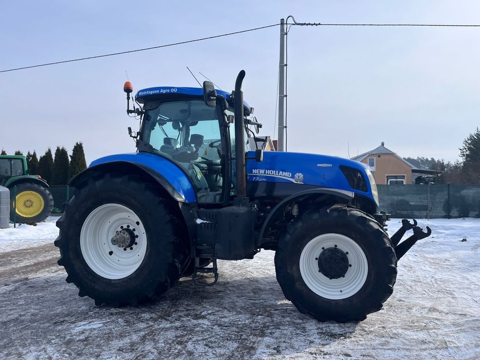 John Deere new AC 11r T7