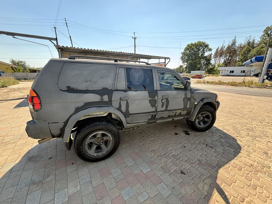 Mitsubishi pajero sport