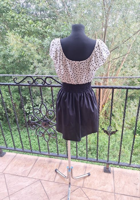 Sukienka letnia w groszki rozmiar M 38