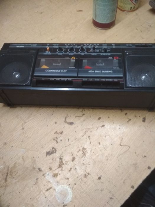 Radio sanyo z magnetofonem