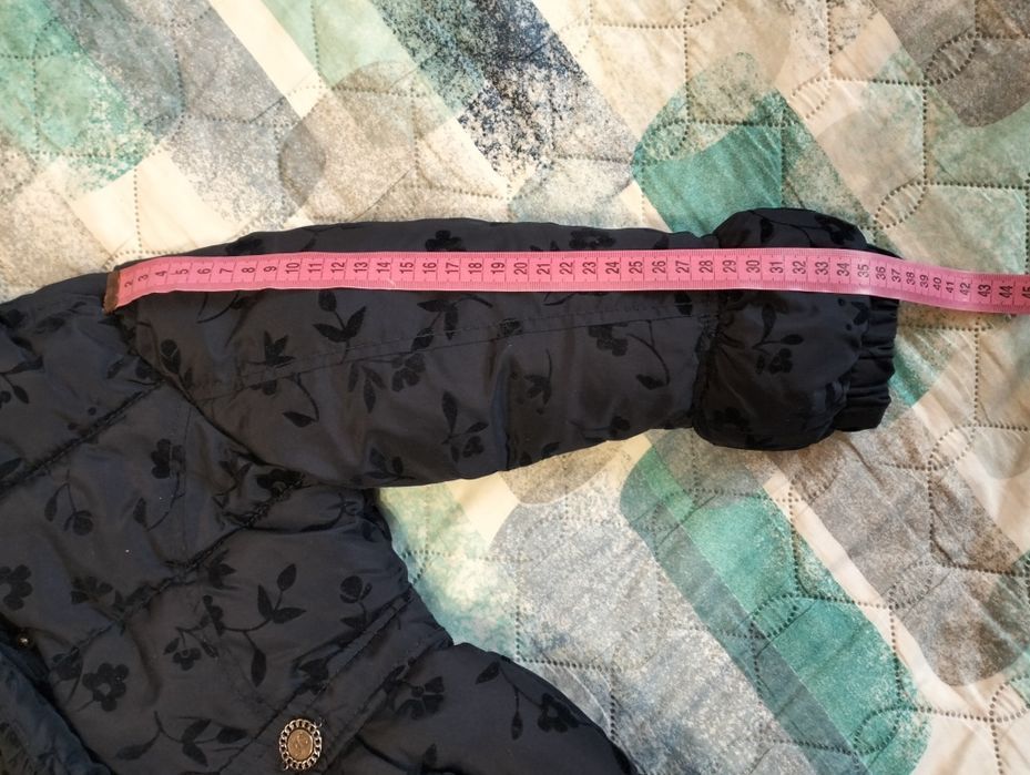 Зимова куртка на дівчинку 104