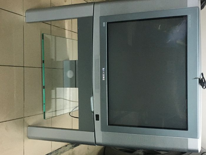 Szafka pod telewizor 150,00 + telewizor GRATIS