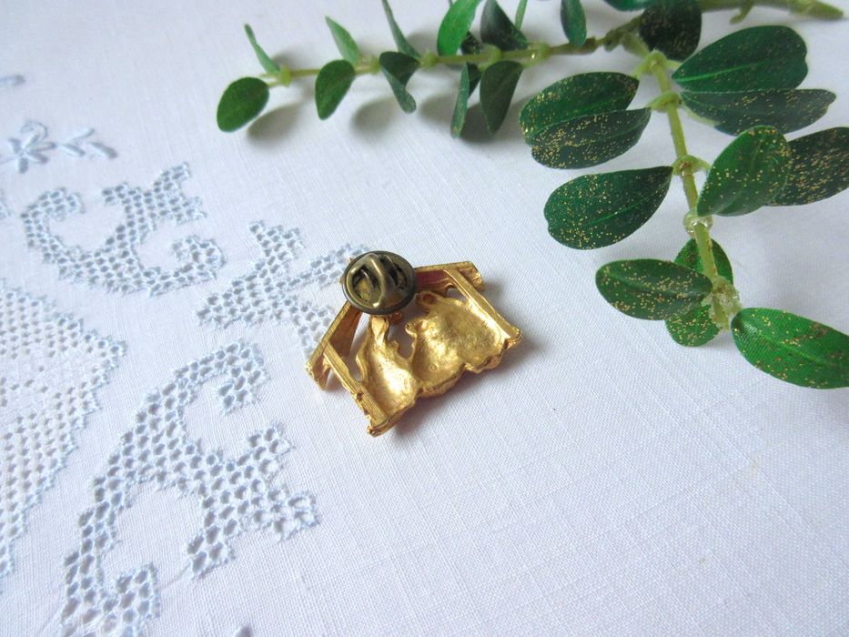 Szopka świąteczna broszka pin