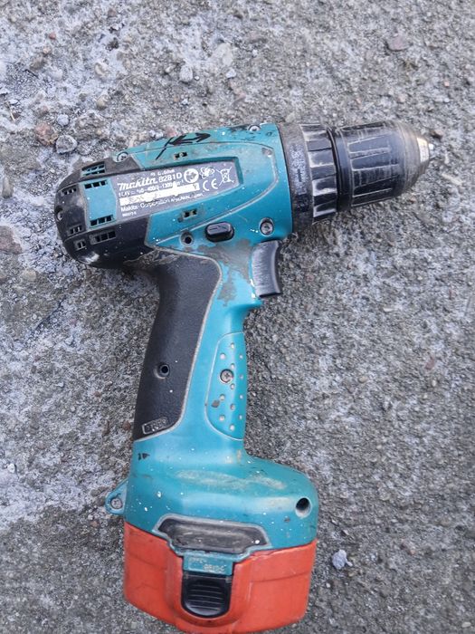 Wkrętarka makita 6281D