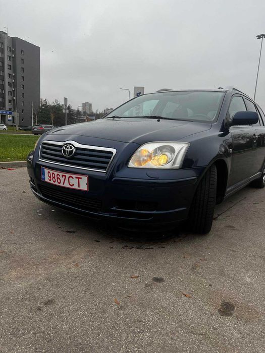 Toyota avensis 2005 2.0 дизель