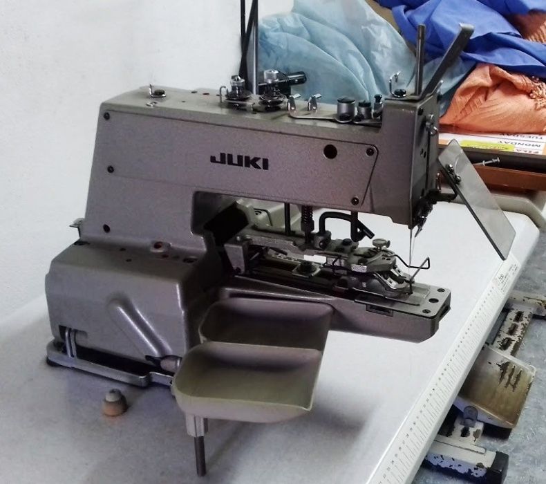 Máquina de Pregar Botões