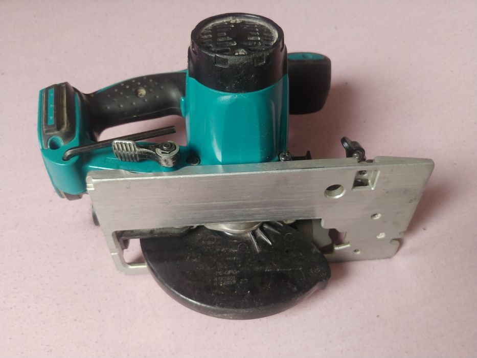 Piła tarczowa makita dss611