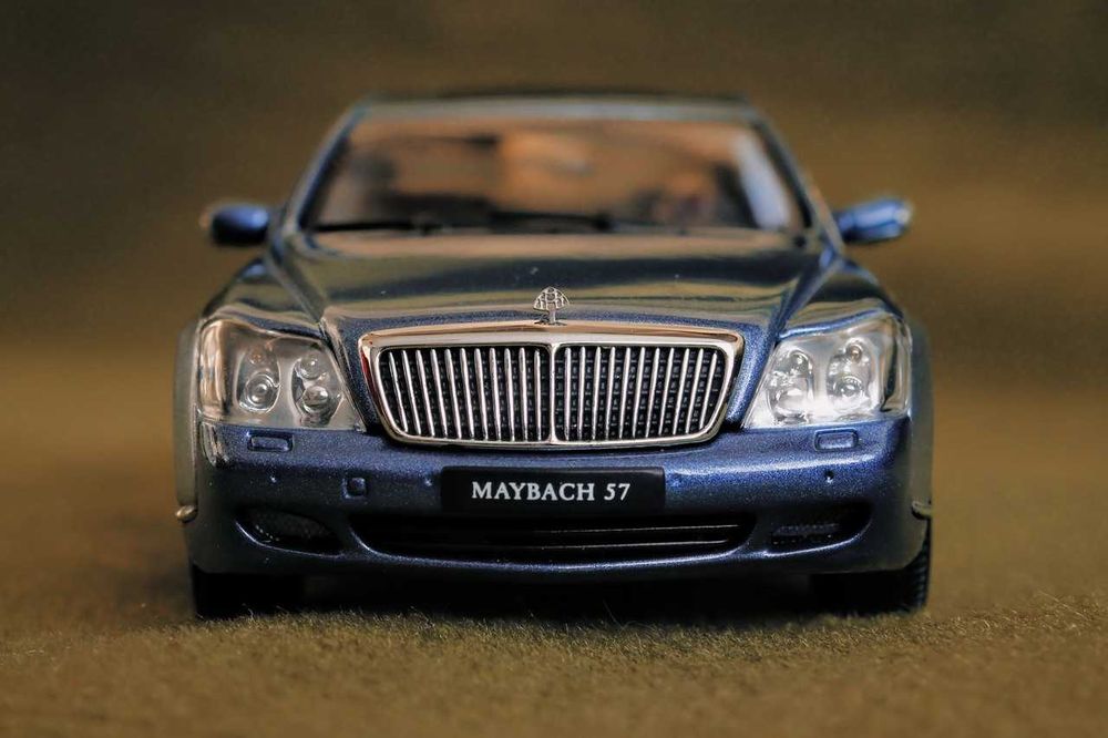 Maybach 57 Mercedes model skala 1/43 AutoArt