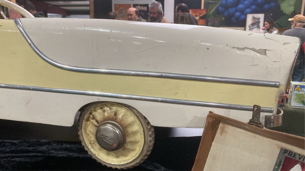 Carrinho a pedais vintage, ORIN, Portugal. Madeira e metal