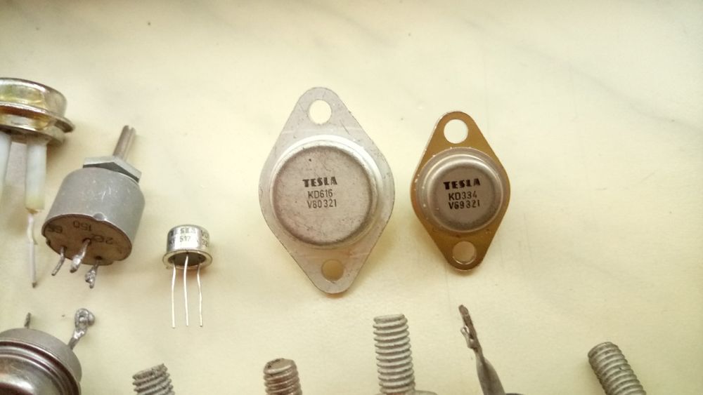 Резистор диод транзистор микросхема радиодетали конденсатор запчасти