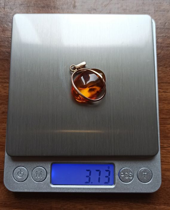 Кулон подвеска ЯК 1975 год. Янтарь. Бурштин. Золото.