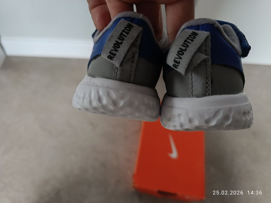 Buty adidasy siatka 22 (14 cm)