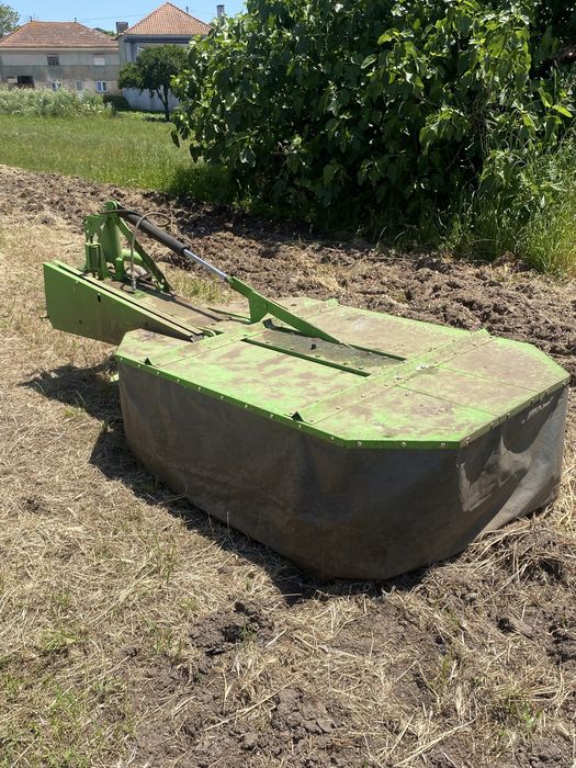 Vende-se ceifeira de 2 tambores