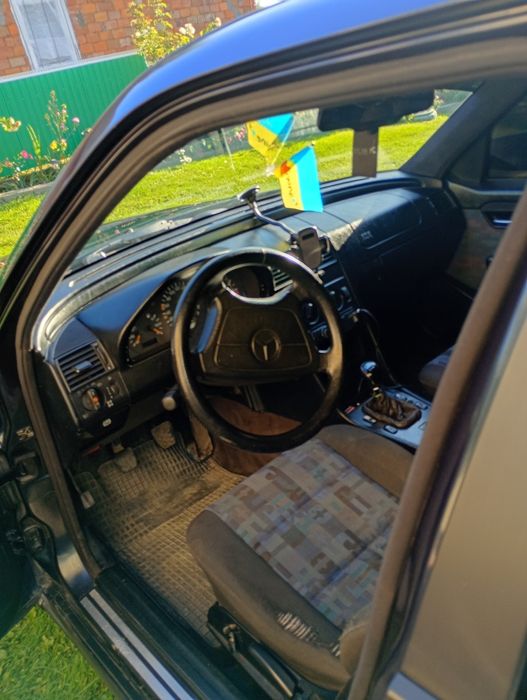 Мерс 180с в 202 кузові