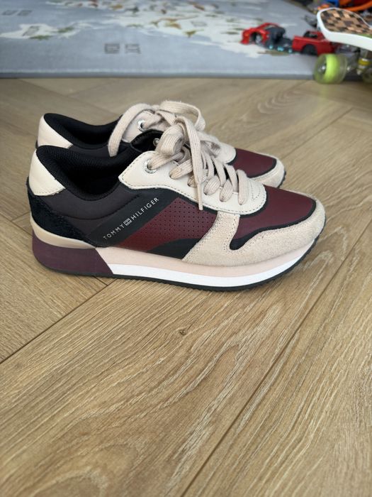 Кросівки бордові tommy hilfiger 36 розмір