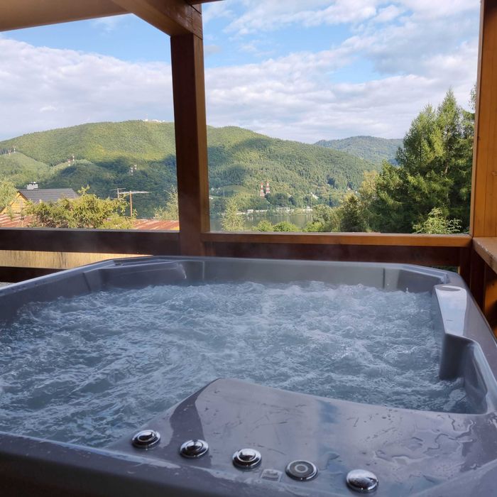 Górski domek-100 zł osoba- Kawalerskie, Panieńskie, Imprezy Firmowe