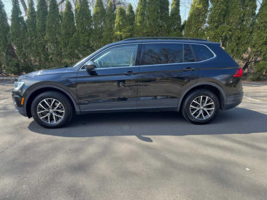 Volkswagen Tiguan      2019