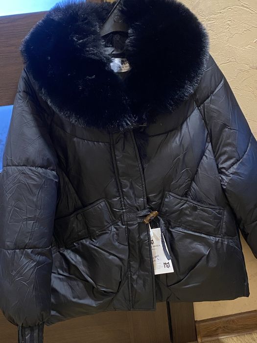 Продам класну зимову куртку  Л (48-50розм)