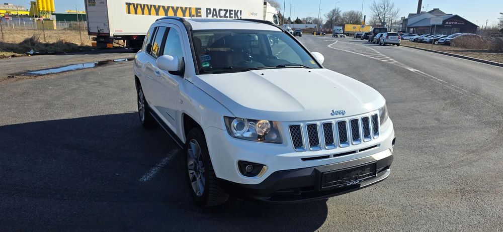 Jeep Compass JEEP COMPAS 2.4 benzyna 170 koni limited jak nowy bezwypadkowy z niemi