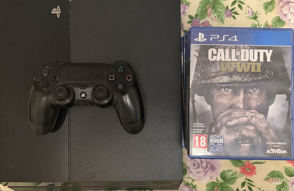 PS4 1TB + Comando + 7 Jogos