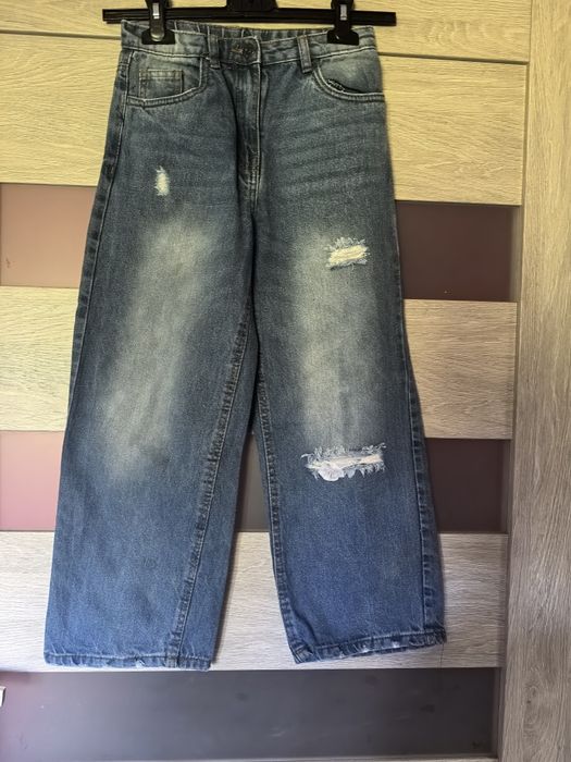**Jeansy dziewczęce r 140 **