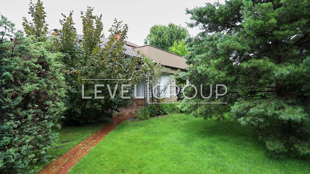 Дизайнерський будинок 586 м2 Гатне Крюковщина