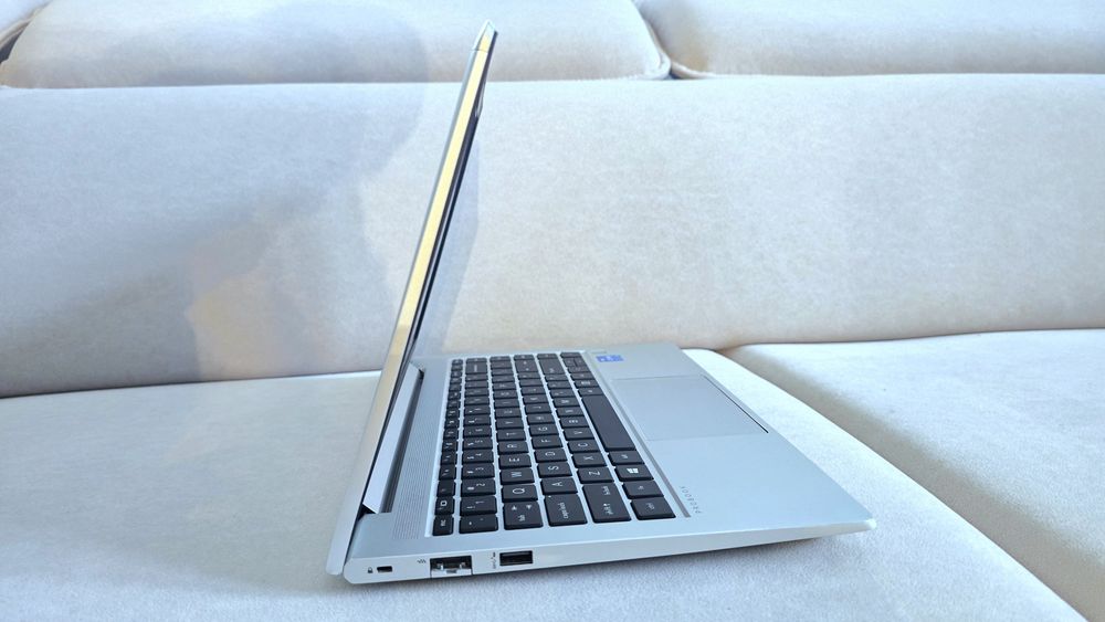 Laptop HP probook 440 g8 intel i5-1135g7, 512gb ram.