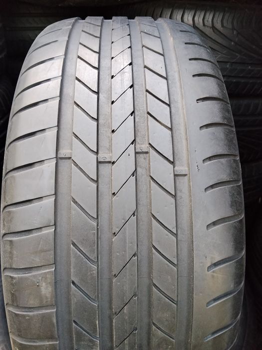 Goodyear 245 50 r18 2шт 4шт шини літні з Європи резина