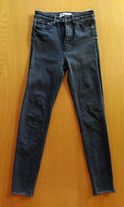 Женские джинсы-скинни Zara (размер XS/34)