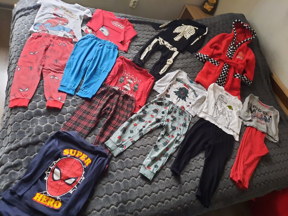 Pizamki i szlafrok dla chlopca 98/104