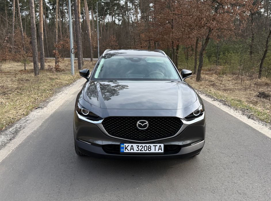 Продам Mazda CX-30 в гарному стані. 2.5 атмо, повний привід, комплектація select