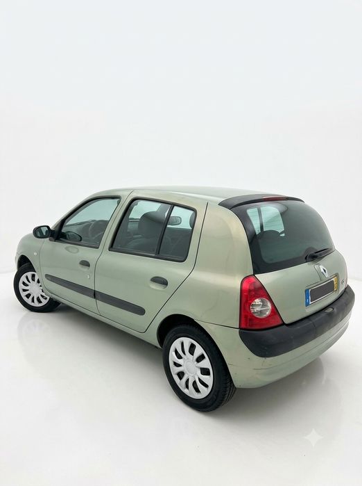 Renault Clio 1.2 – Económico e Fiável