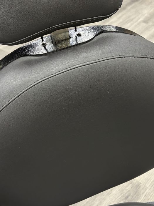 Крісло для барбера