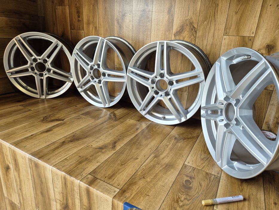 Alufelgi Uniwheels 17 cali 5x112 et 48,5 7j stan idealny