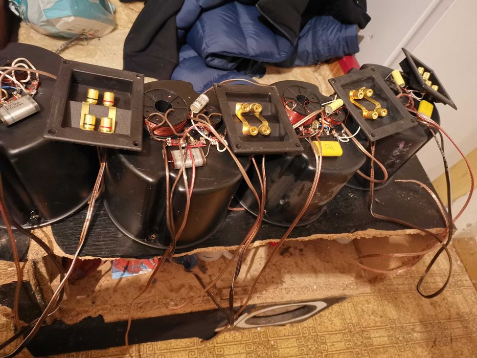 Montaże android sprzętu caraudio  Naprawa elektroniki