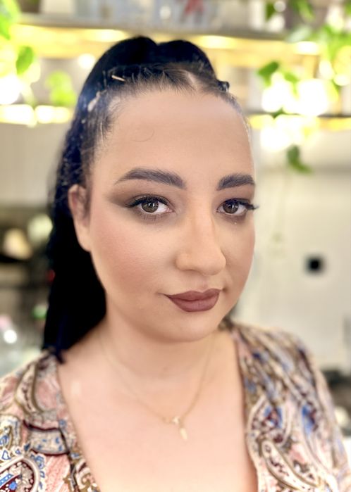 Makijaż okolicznościowy,opalanie natryskowe, laminacja brwi Dojazd