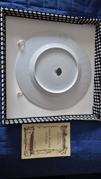 Conjunto de talheres dourados folheados a ouro + prato Limoges, novo