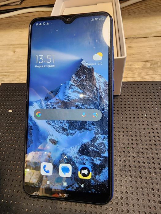 Редмі 8 на 2/32гб