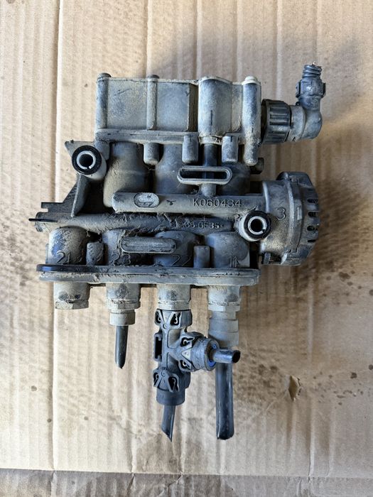 Zawór ecas poduszek volvo fh fmx renault gmat T