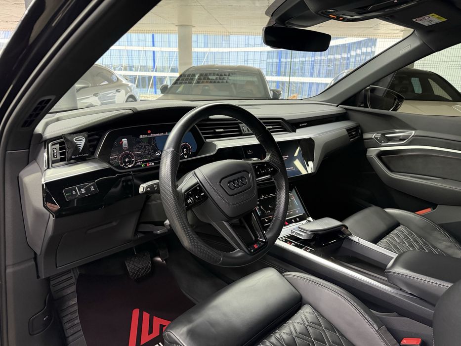 Audi E-tron S Quattro