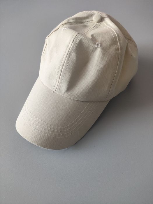 Czapka z daszkiem na rzep beżowa