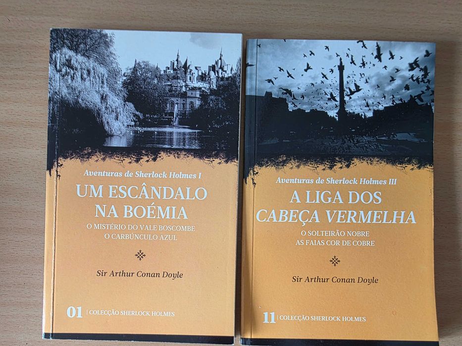 2 livros das Aventuras de Sherlock Holmes de Sir Arthur Conan Doyle