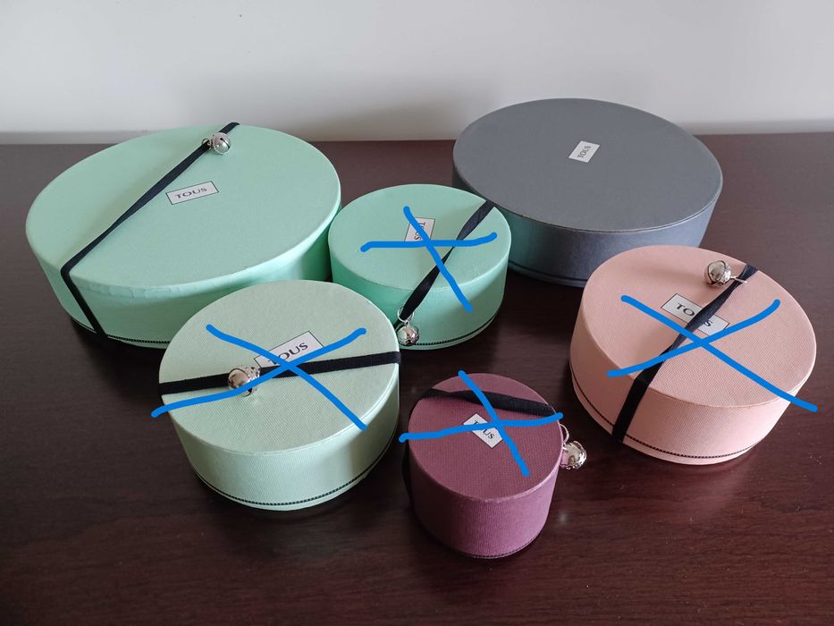 Caixas e saquinhos para joias Tous